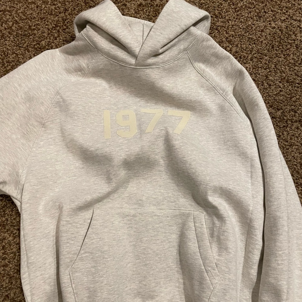 Essentials Hoodie 1977